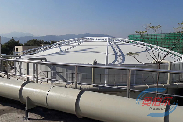 濃縮池懸掛式中心傳動刮泥機運用現場